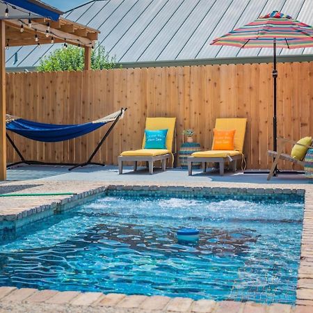 Fun 'N Sun Heated Pool & Gameroom By Fiesta Texas 샌안토니오 외부 사진