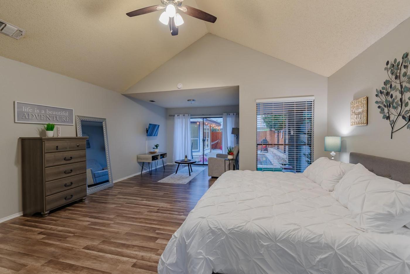Fun 'N Sun Heated Pool & Gameroom By Fiesta Texas 샌안토니오 외부 사진