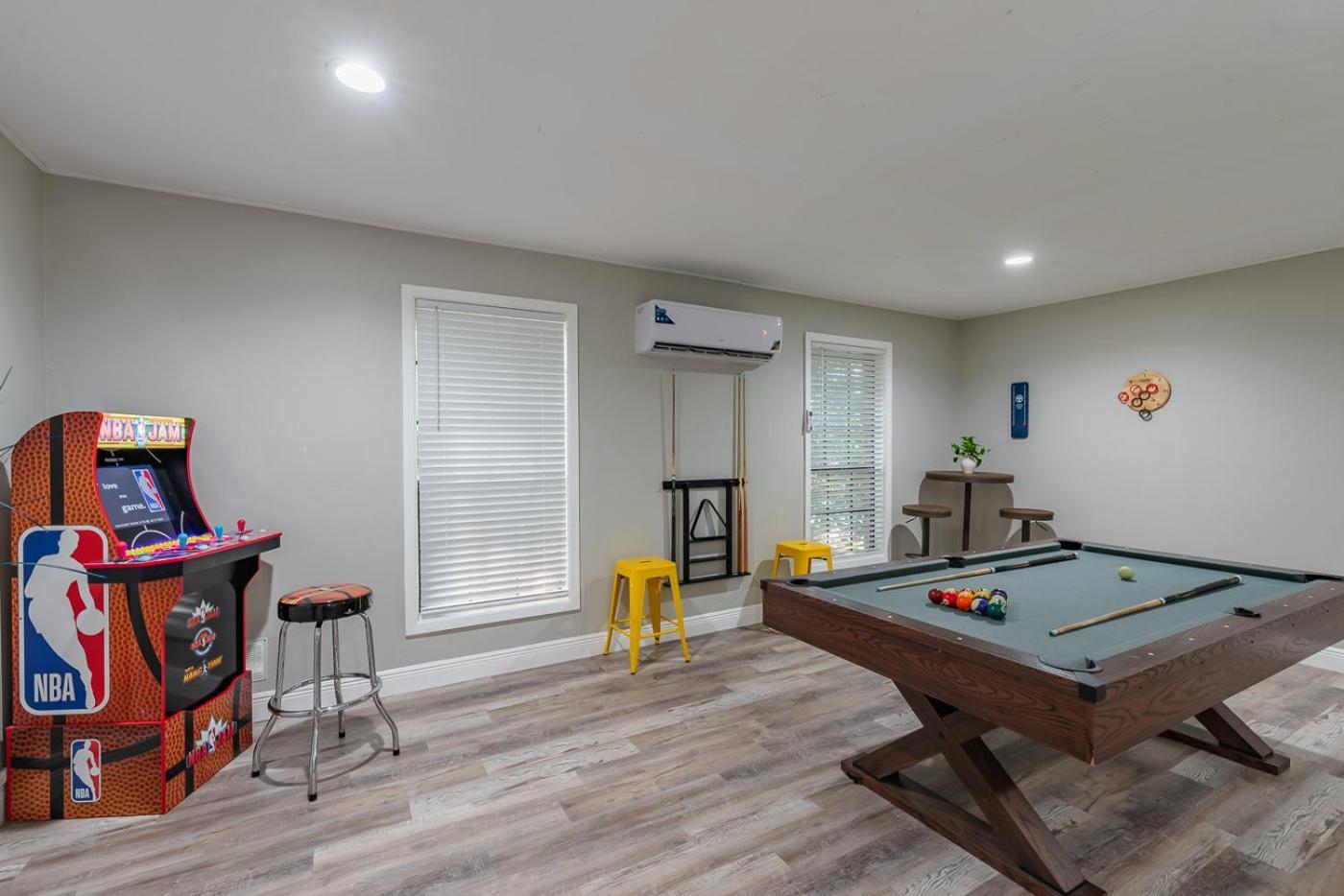 Fun 'N Sun Heated Pool & Gameroom By Fiesta Texas 샌안토니오 외부 사진