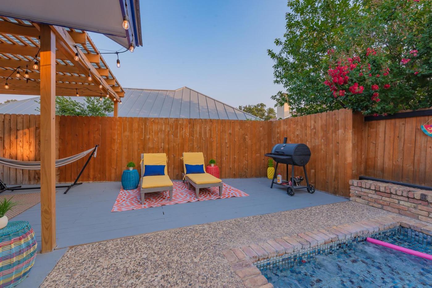 Fun 'N Sun Heated Pool & Gameroom By Fiesta Texas 샌안토니오 외부 사진